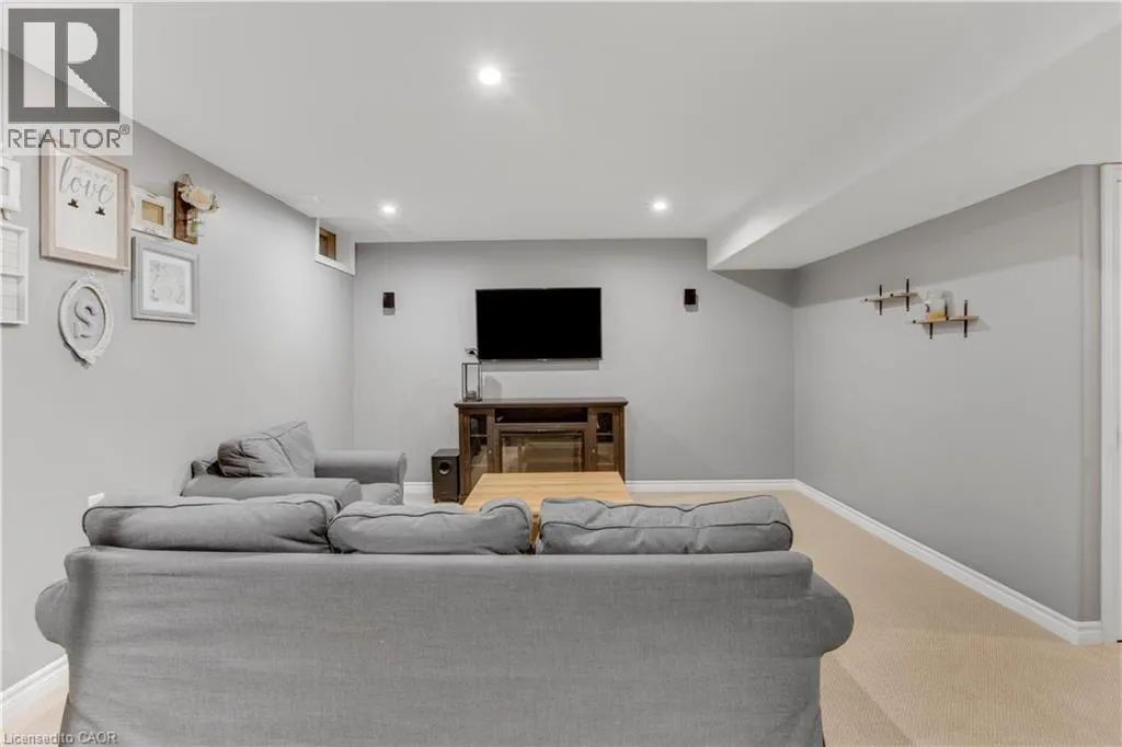 4465 COMFORT Crescent