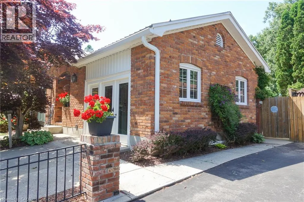 13 KELLY Avenue