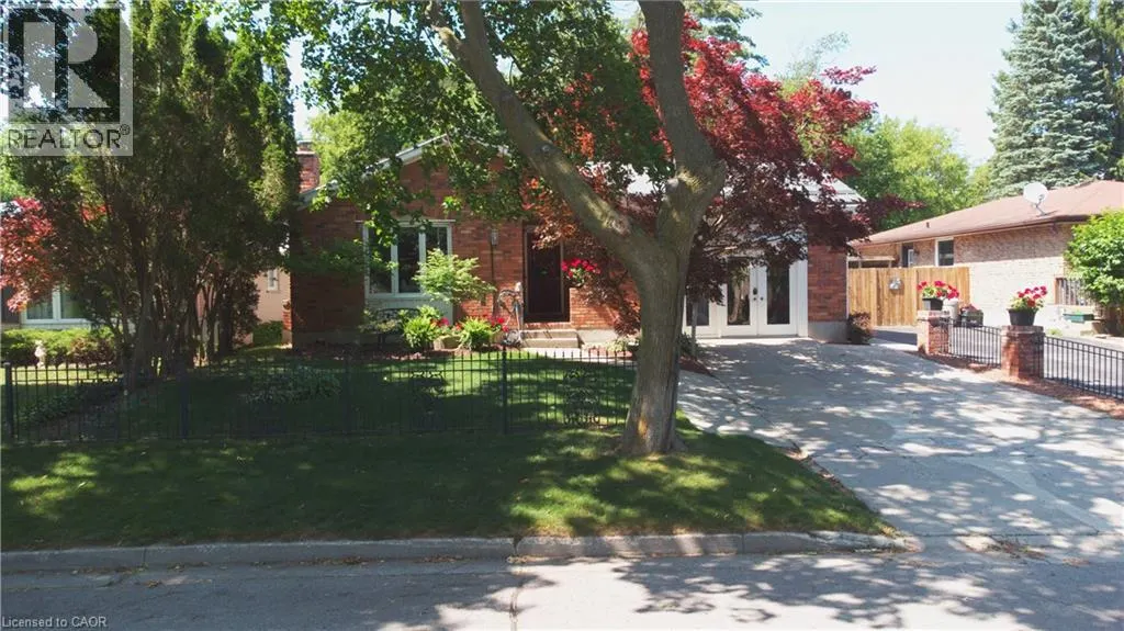 13 KELLY Avenue