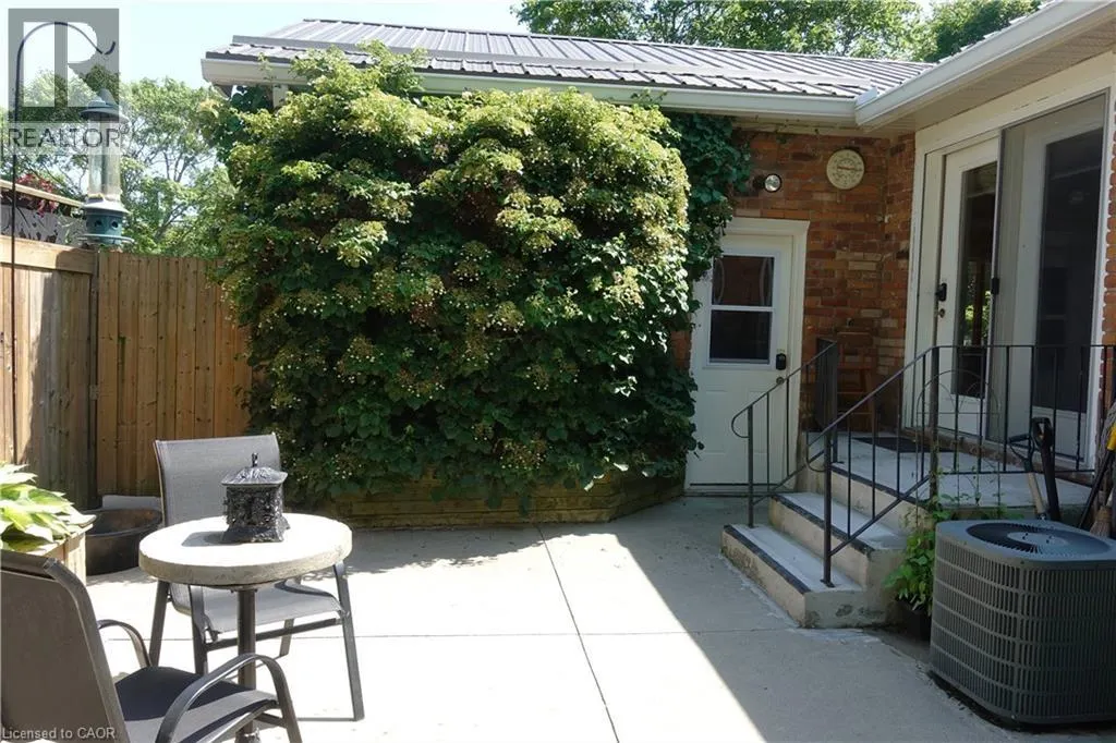 13 KELLY Avenue