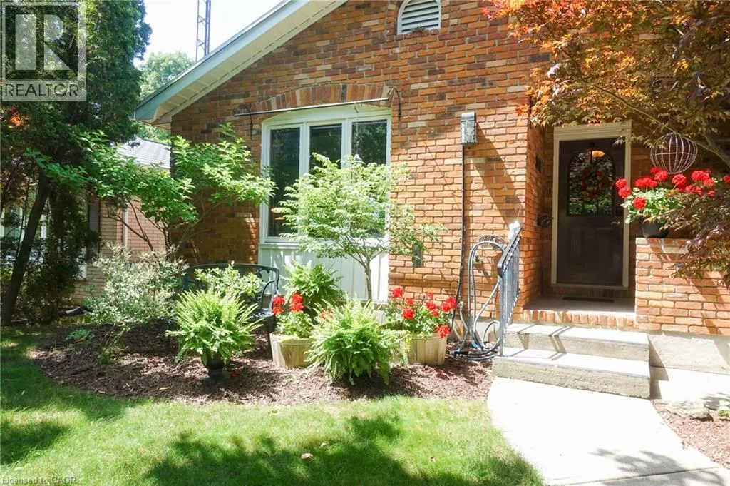 13 KELLY Avenue