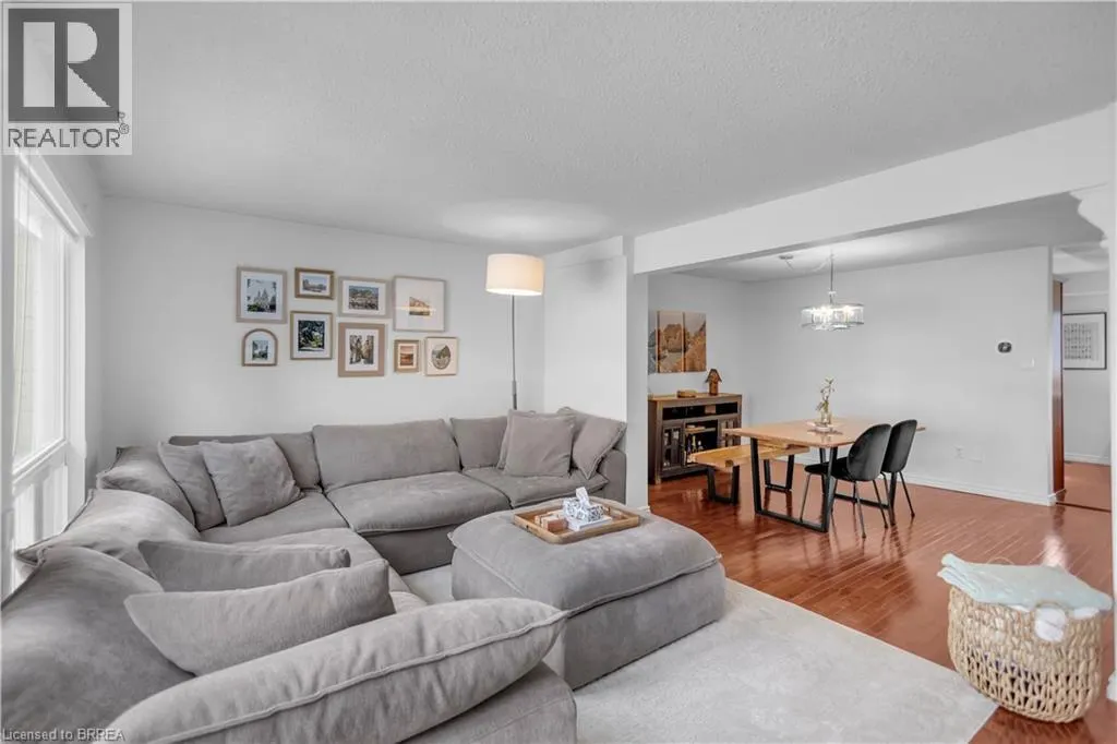 1155 PARAMOUNT Drive Unit# 22 #22