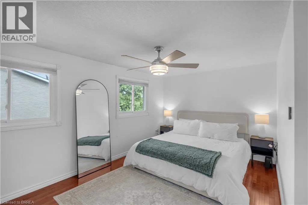 1155 PARAMOUNT Drive Unit# 22 #22