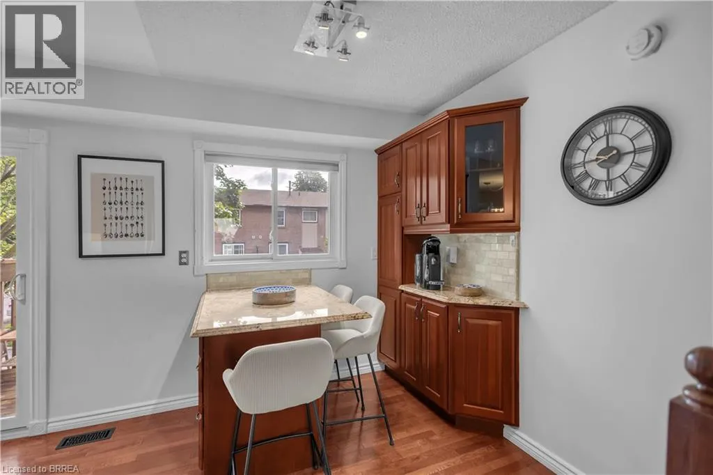1155 PARAMOUNT Drive Unit# 22 #22