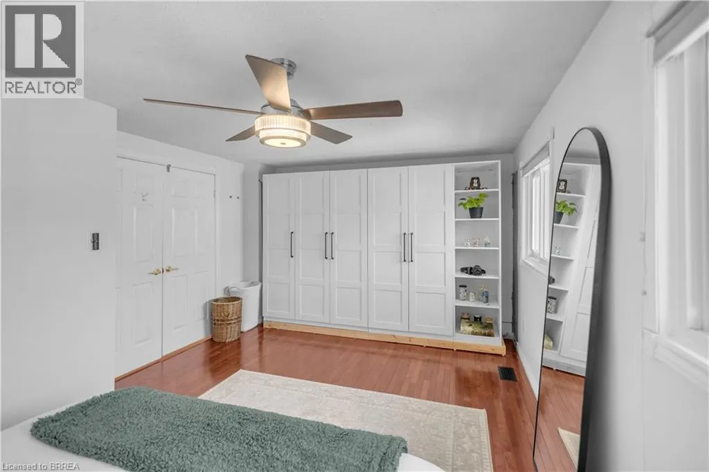 1155 PARAMOUNT Drive Unit# 22 #22