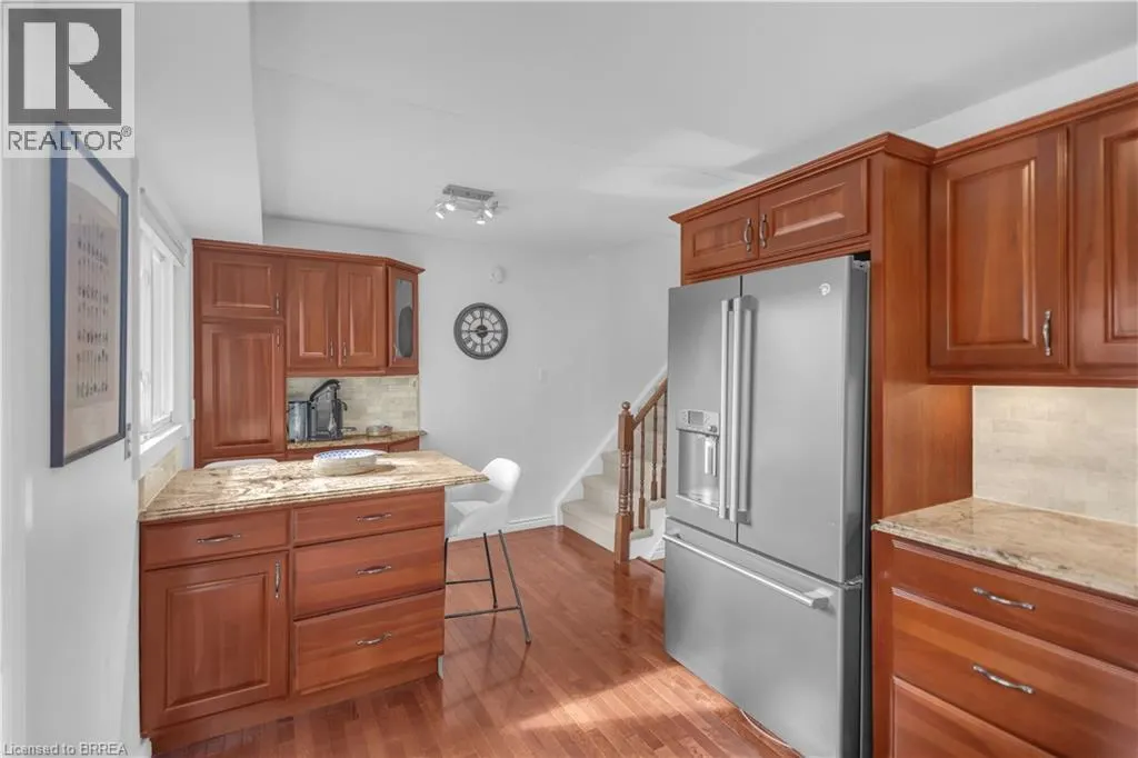 1155 PARAMOUNT Drive Unit# 22 #22