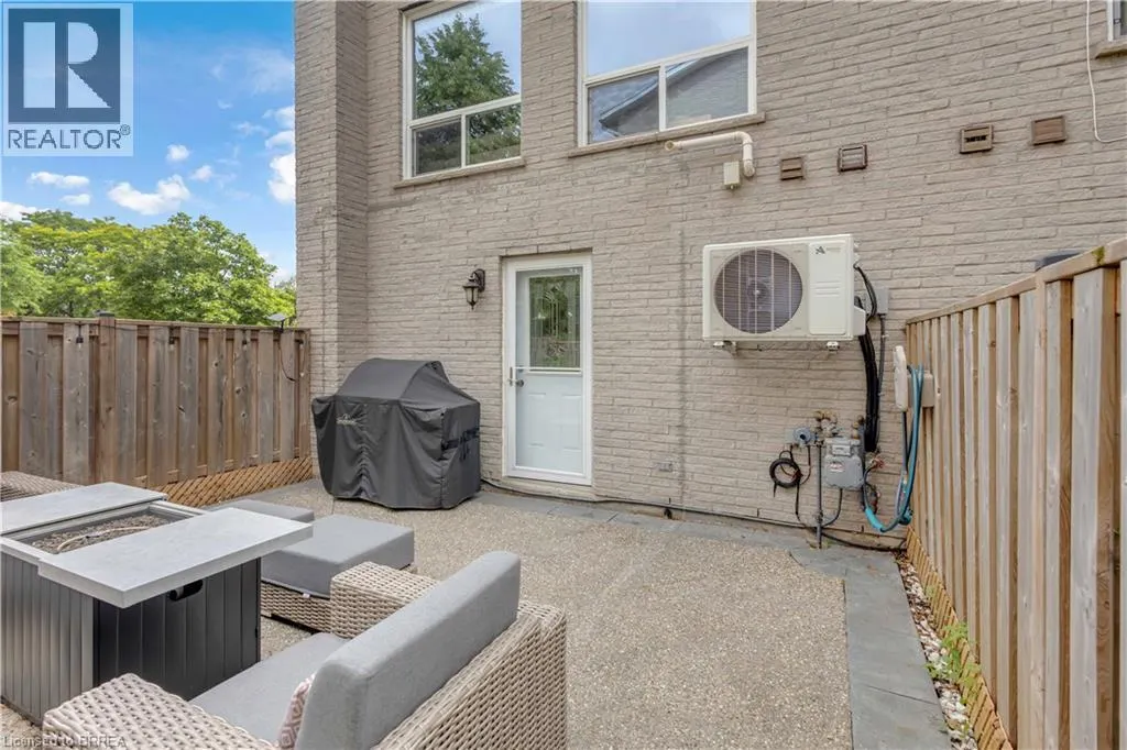 1155 PARAMOUNT Drive Unit# 22 #22
