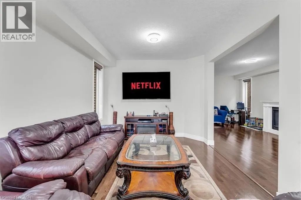 121 DALLAN Drive