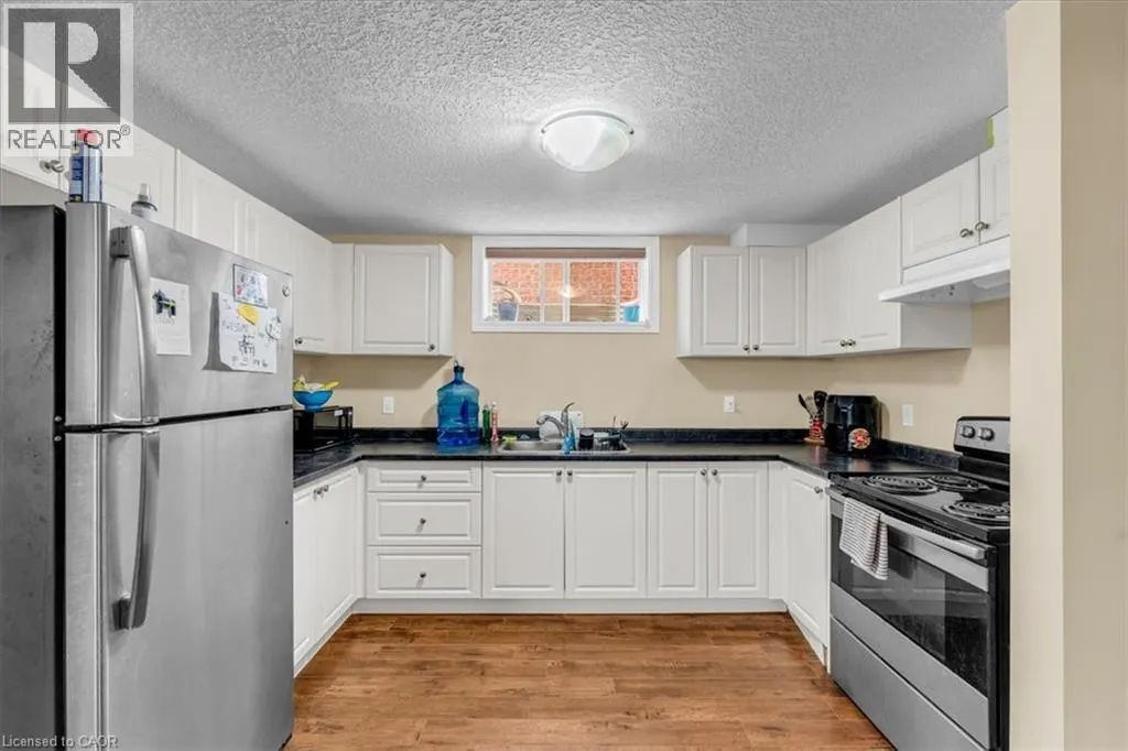 121 DALLAN Drive