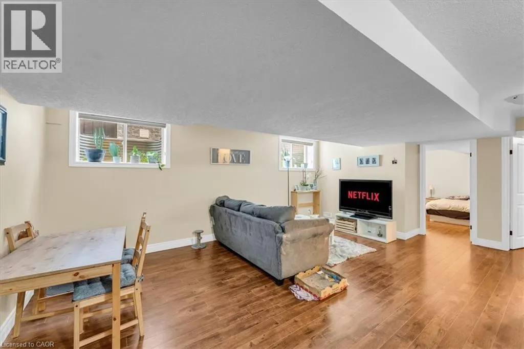 121 DALLAN Drive