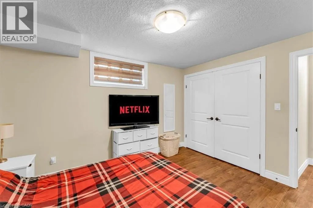 121 DALLAN Drive
