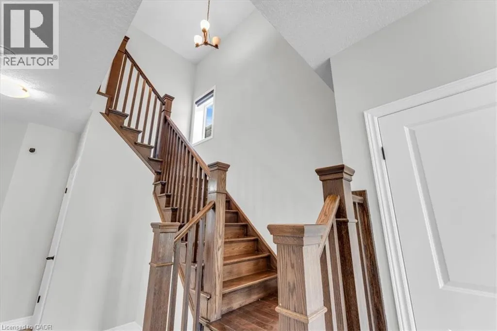 121 DALLAN Drive