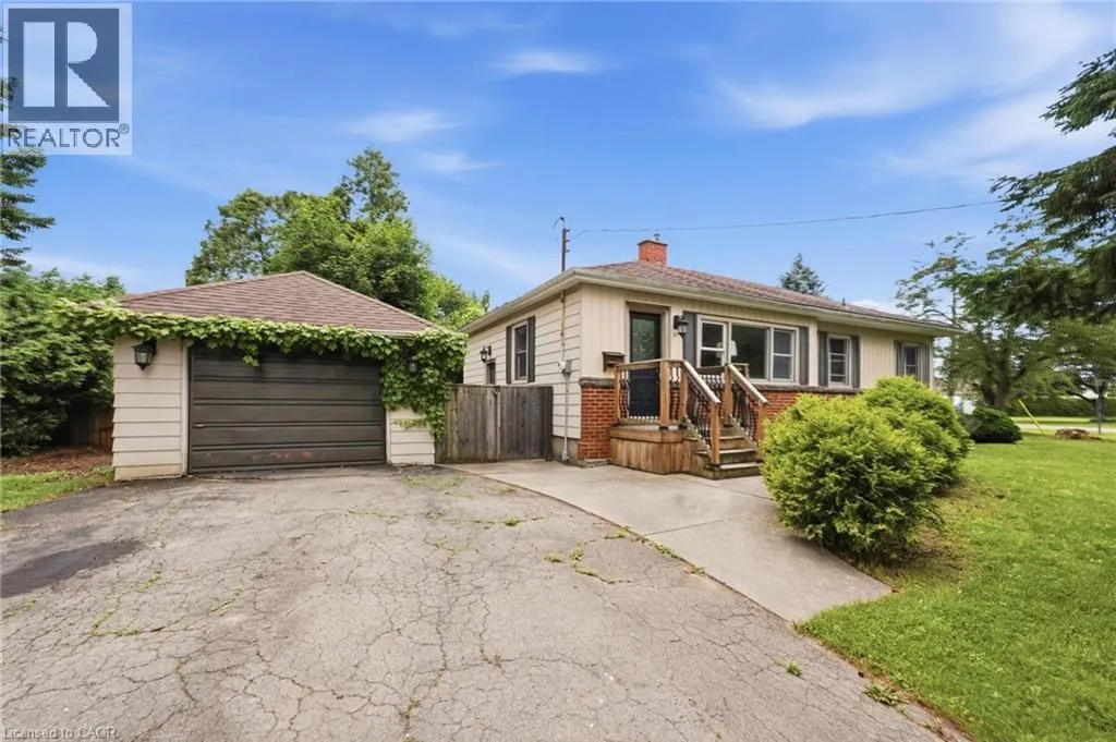 16 CARRINGTON Court