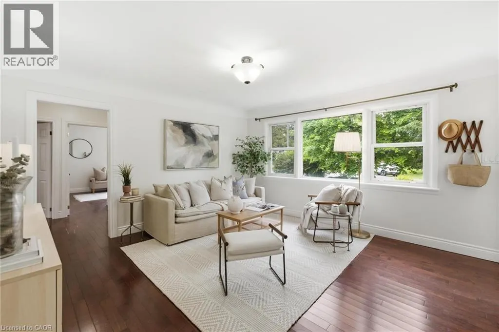 16 CARRINGTON Court