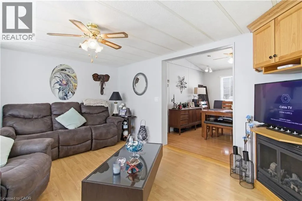 428 PINE Pass