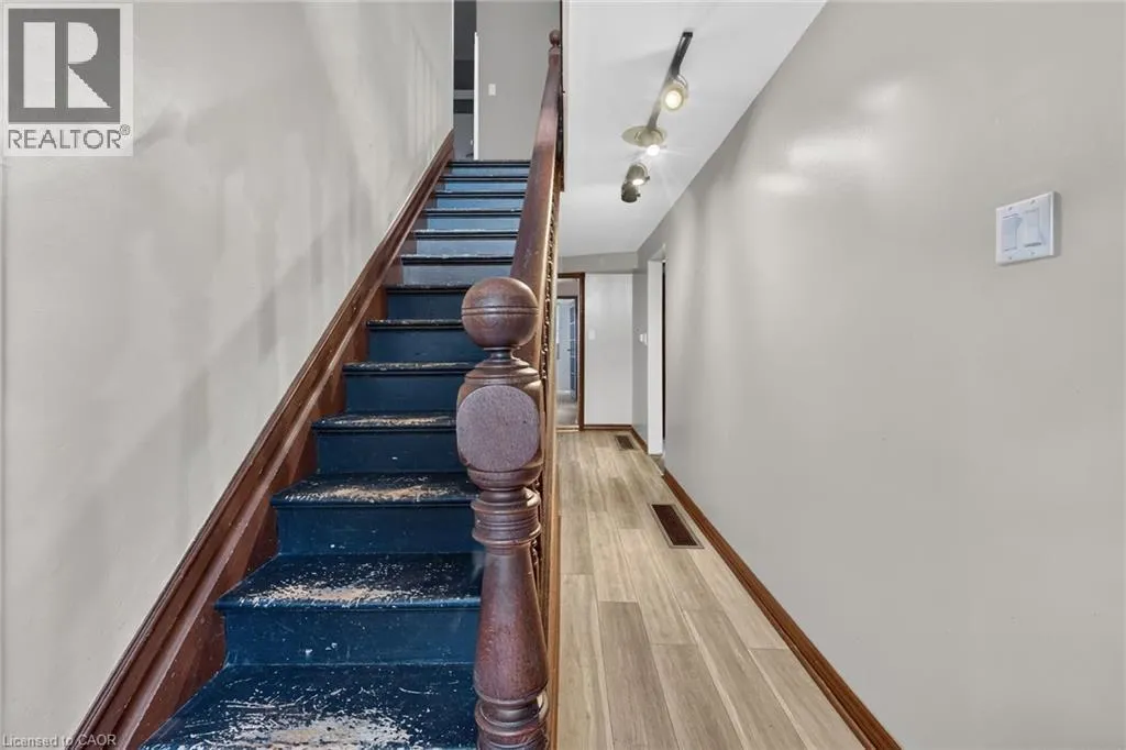 44 SIMS LOCK Road