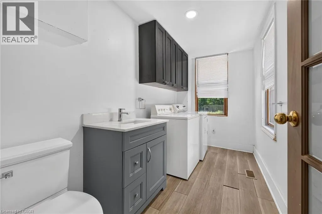 44 SIMS LOCK Road