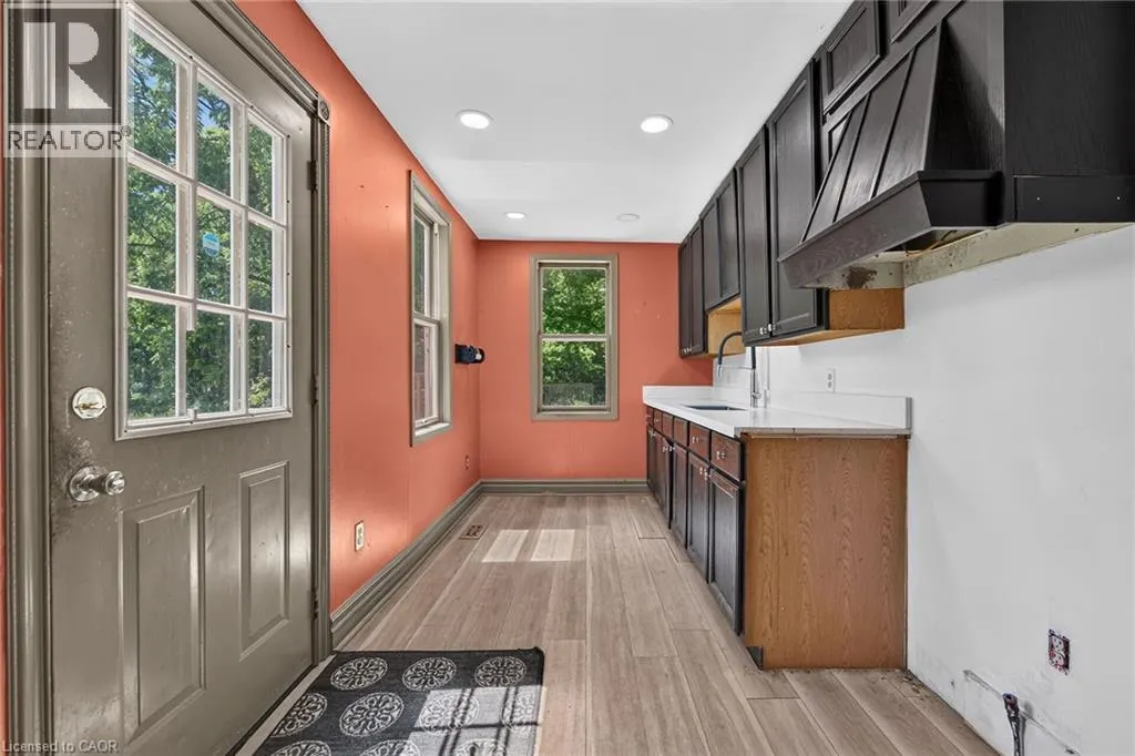 44 SIMS LOCK Road