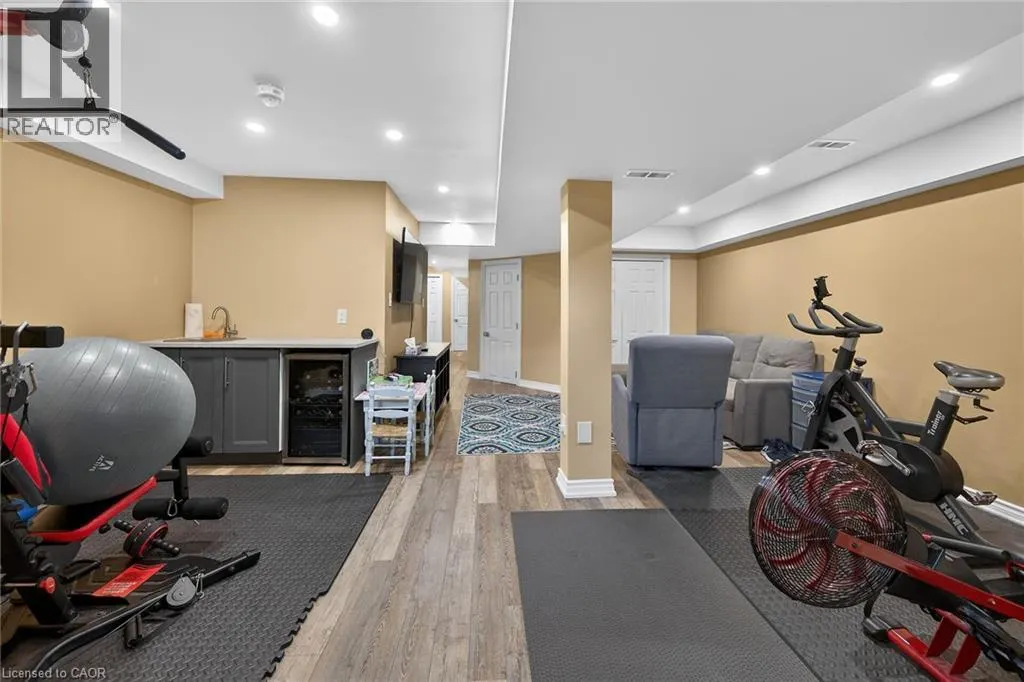 149 KINSMAN Drive
