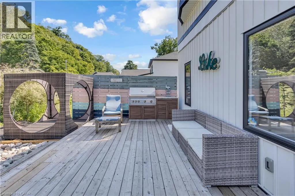 33 CEDAR Drive