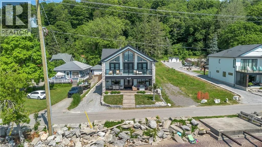 33 CEDAR Drive