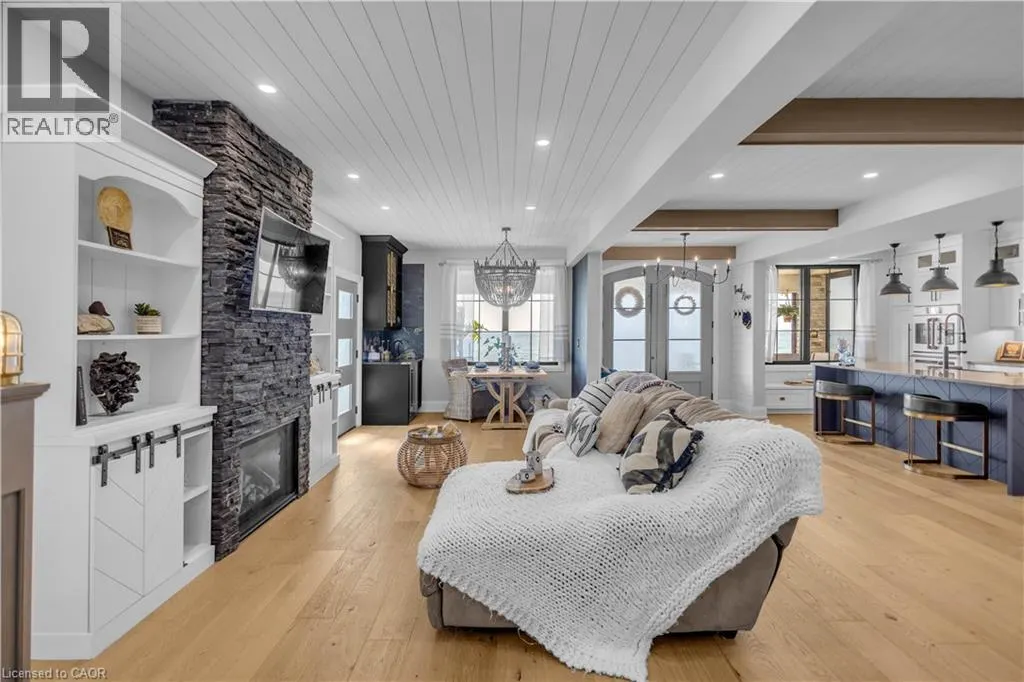 33 CEDAR Drive