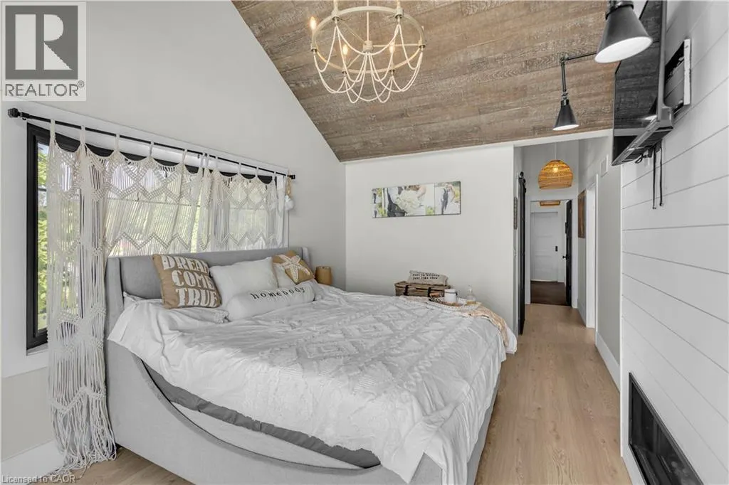 33 CEDAR Drive