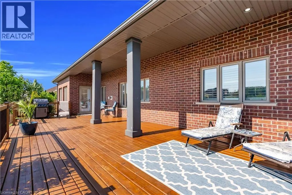 71 NEWPORT Lane
