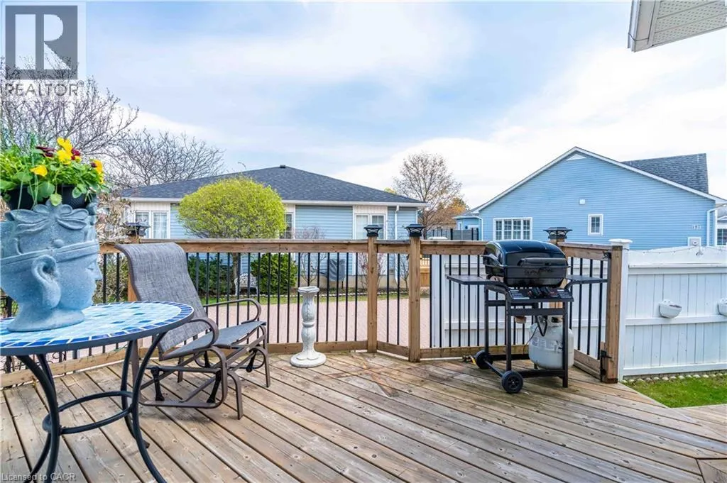 195 SILVERBIRCH Boulevard