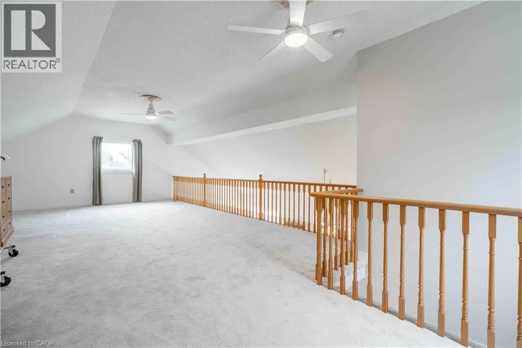 195 SILVERBIRCH Boulevard