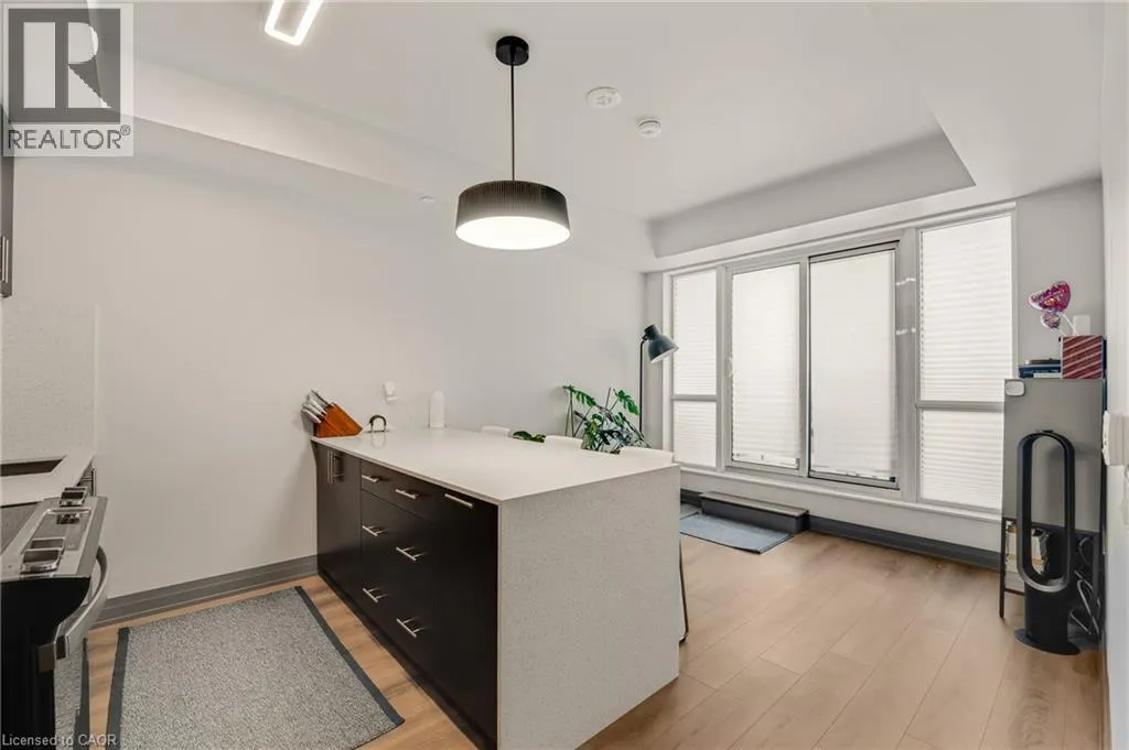 509 DUNDAS Street W Unit# 305 #305