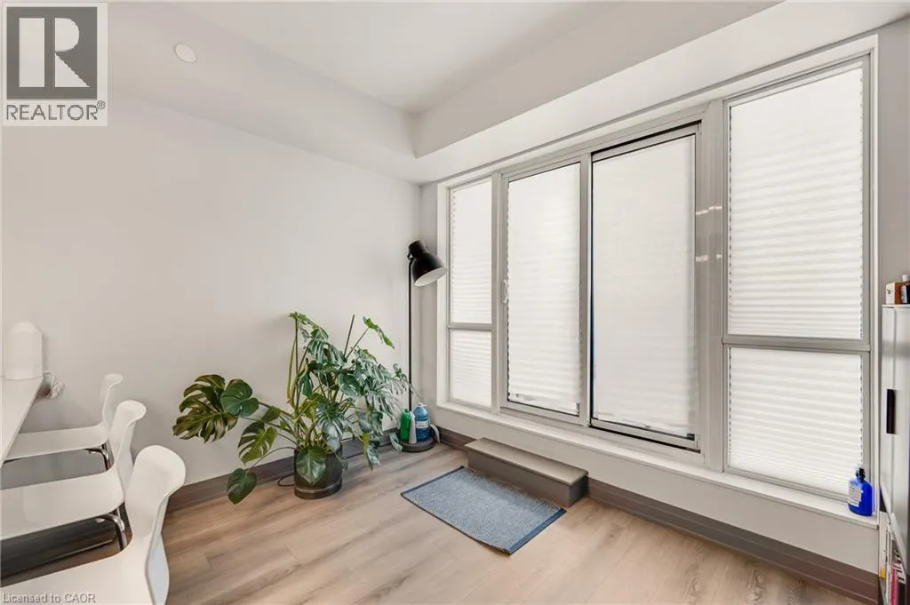 509 DUNDAS Street W Unit# 305 #305