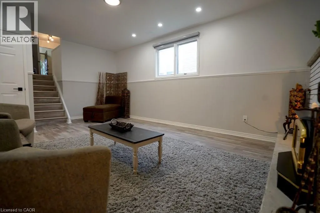 147 MURIEL Crescent