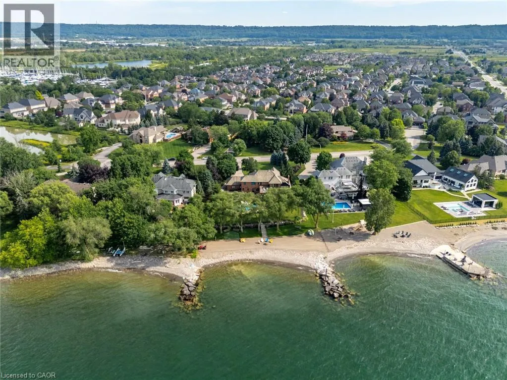 17 LOCHSIDE Drive
