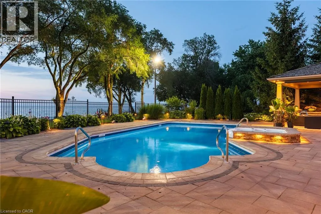 17 LOCHSIDE Drive