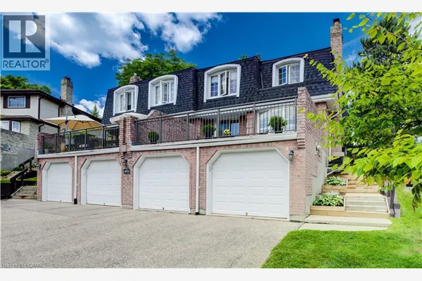 493 BEECHWOOD Drive Unit# 4