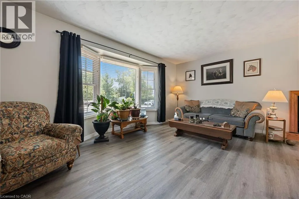 25 LAKEVIEW Avenue