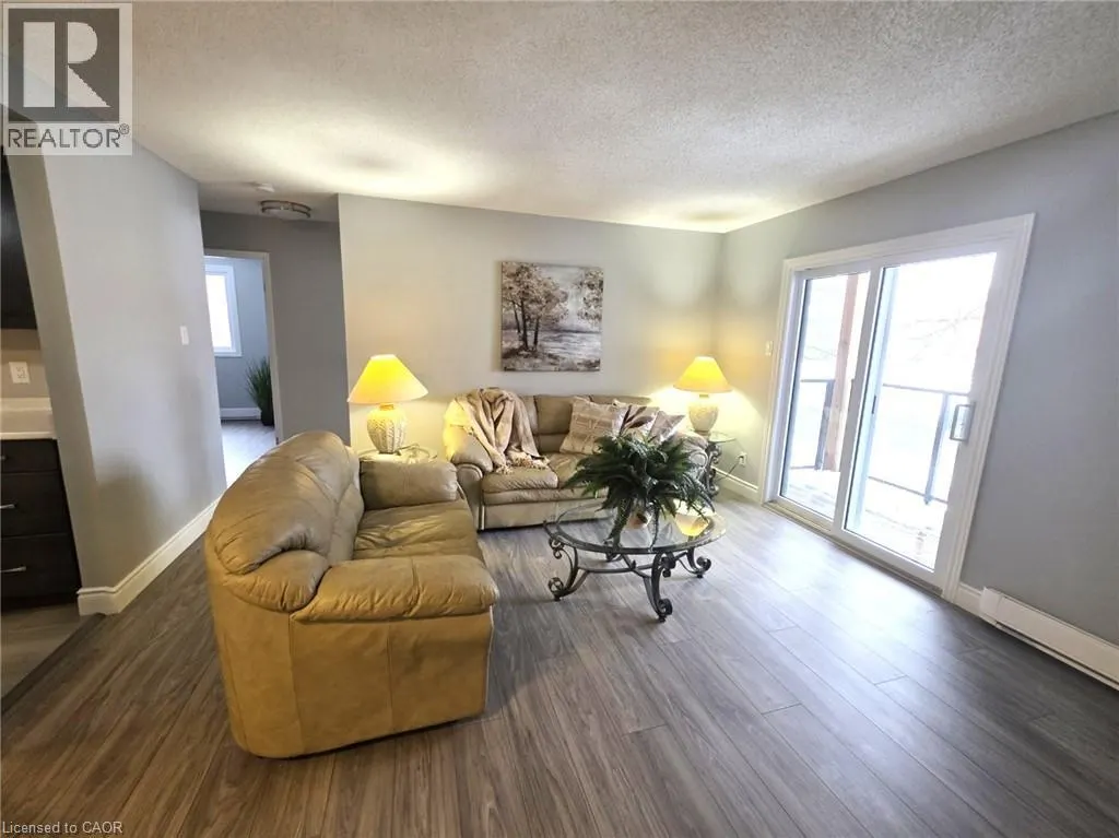 565 GREENFIELD Avenue Unit# 106 #106
