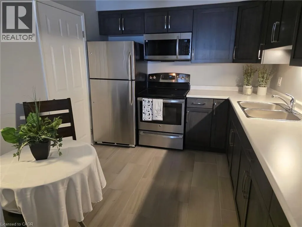 565 GREENFIELD Avenue Unit# 106 #106