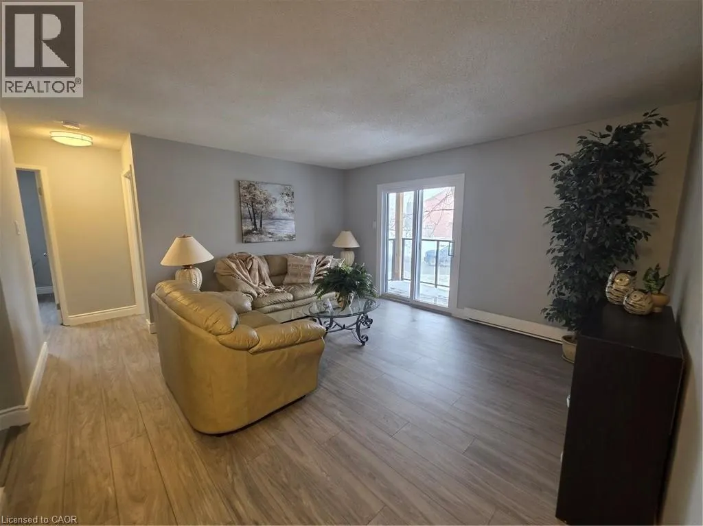 565 GREENFIELD Avenue Unit# 106 #106