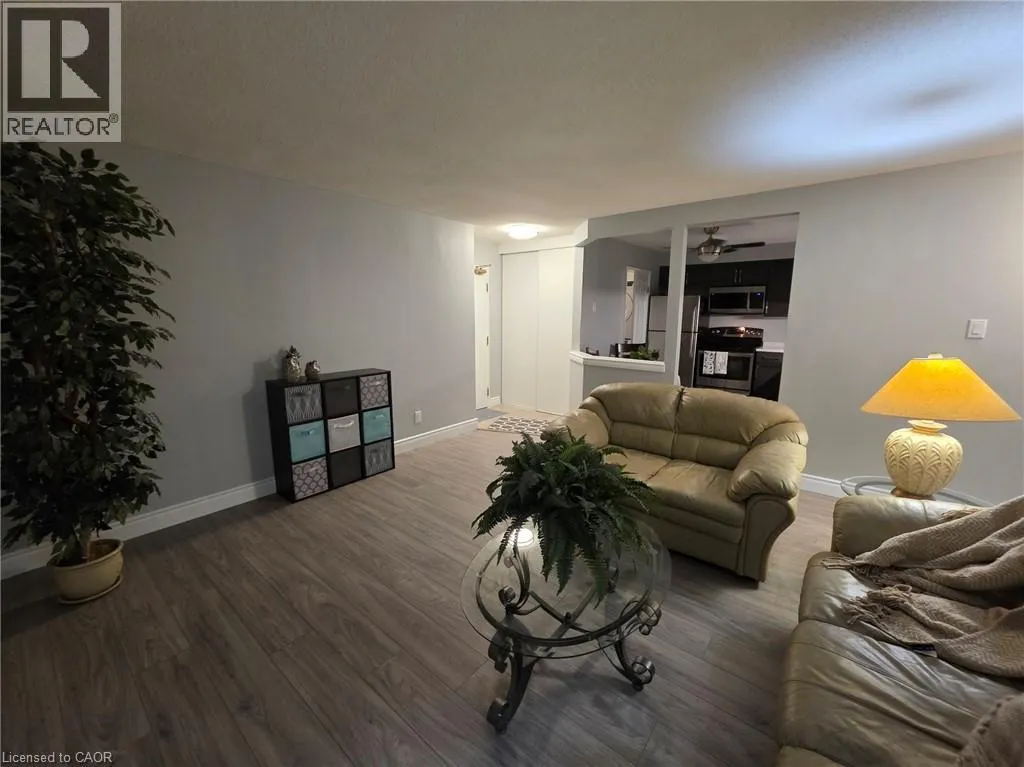 565 GREENFIELD Avenue Unit# 106 #106