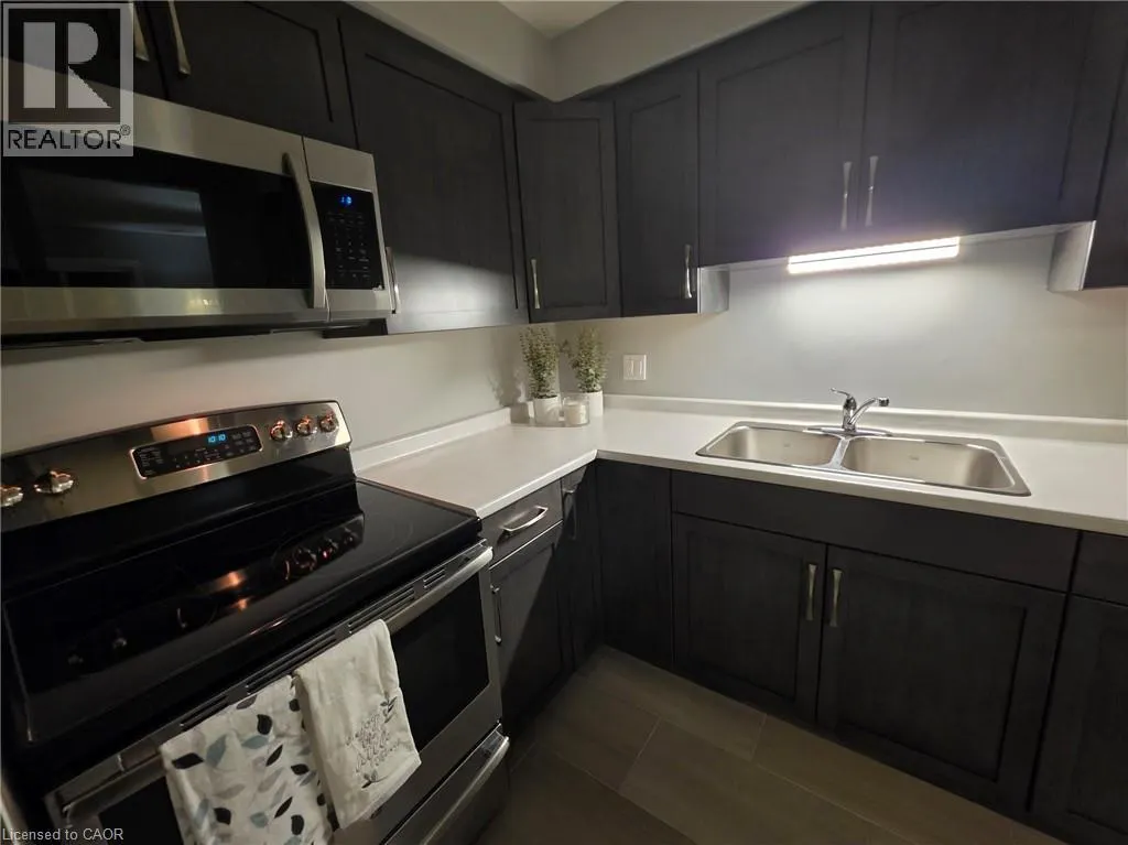 565 GREENFIELD Avenue Unit# 106 #106