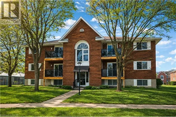 565 GREENFIELD Avenue Unit# 106