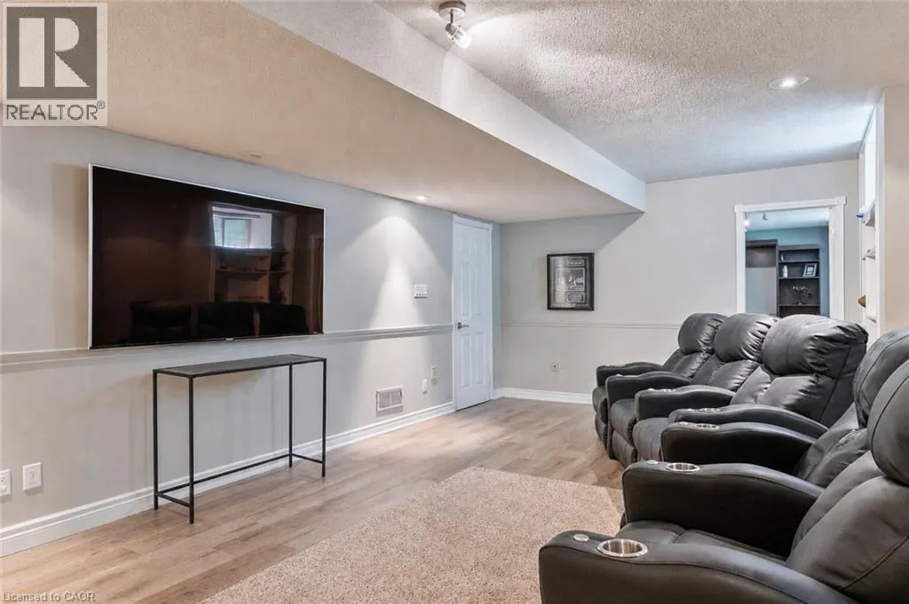 104 WHITTINGTON Place