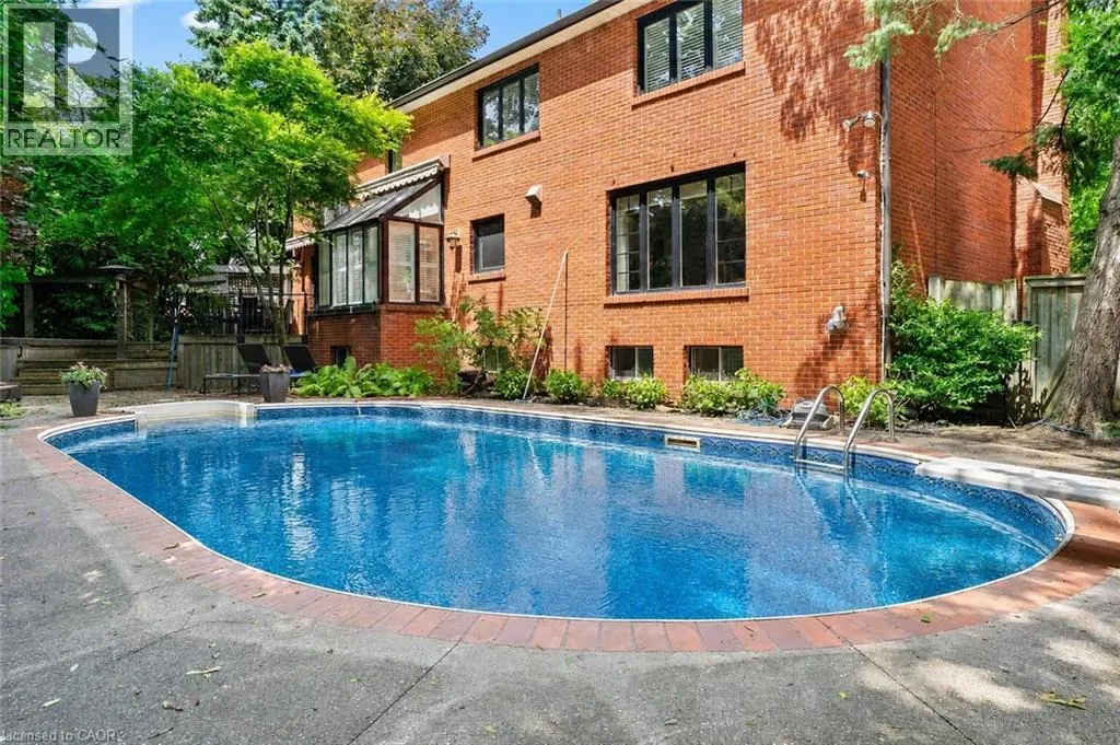 104 WHITTINGTON Place