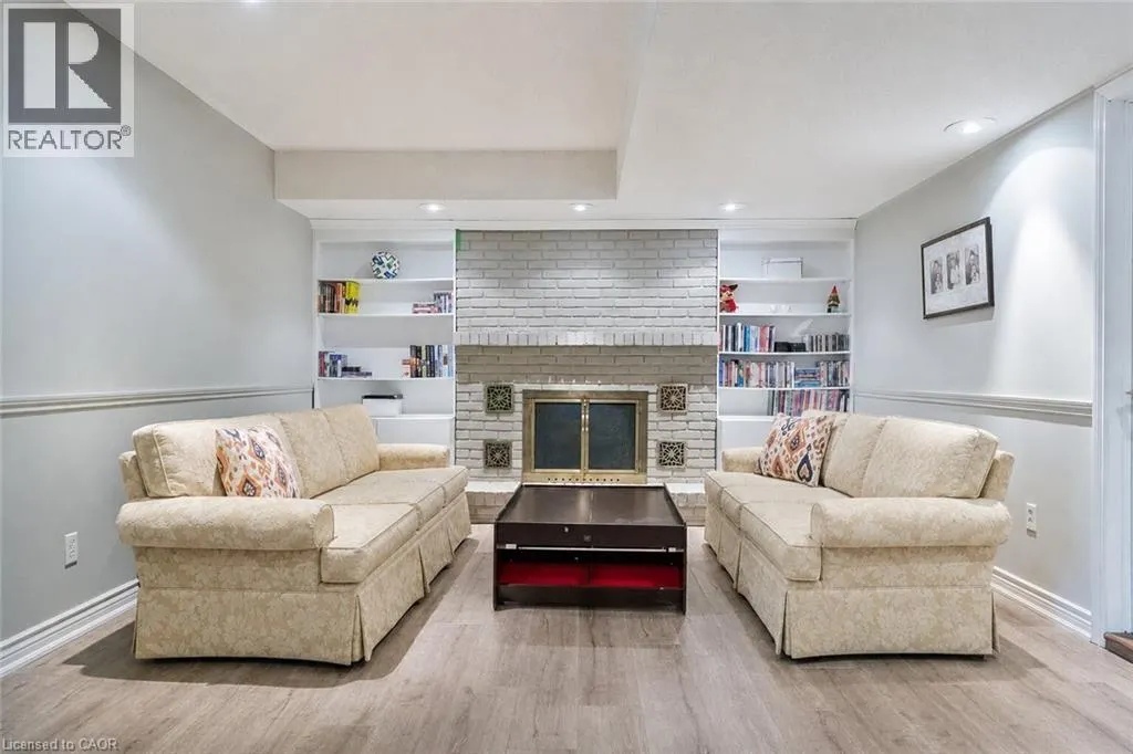 104 WHITTINGTON Place