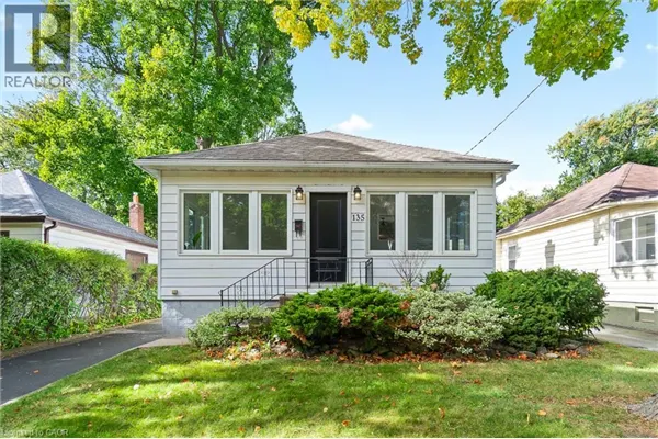 135 DEANE Avenue