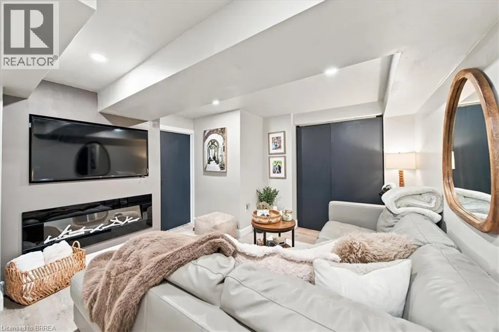 28 RIVERVIEW Terrace
