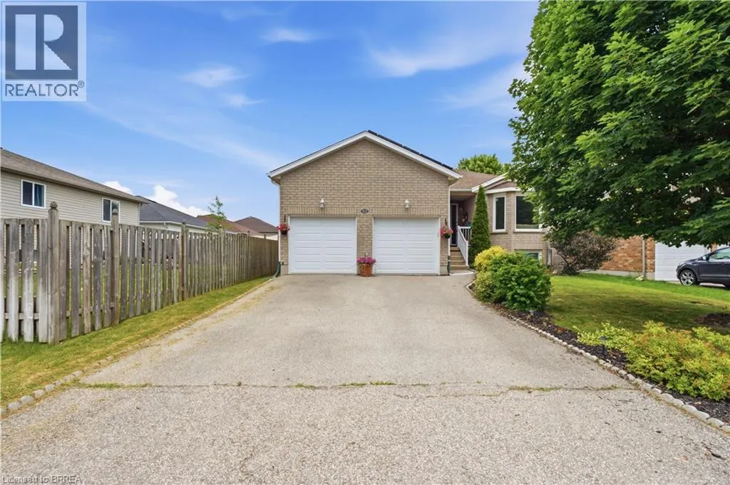 41 GRIFFITHS Drive