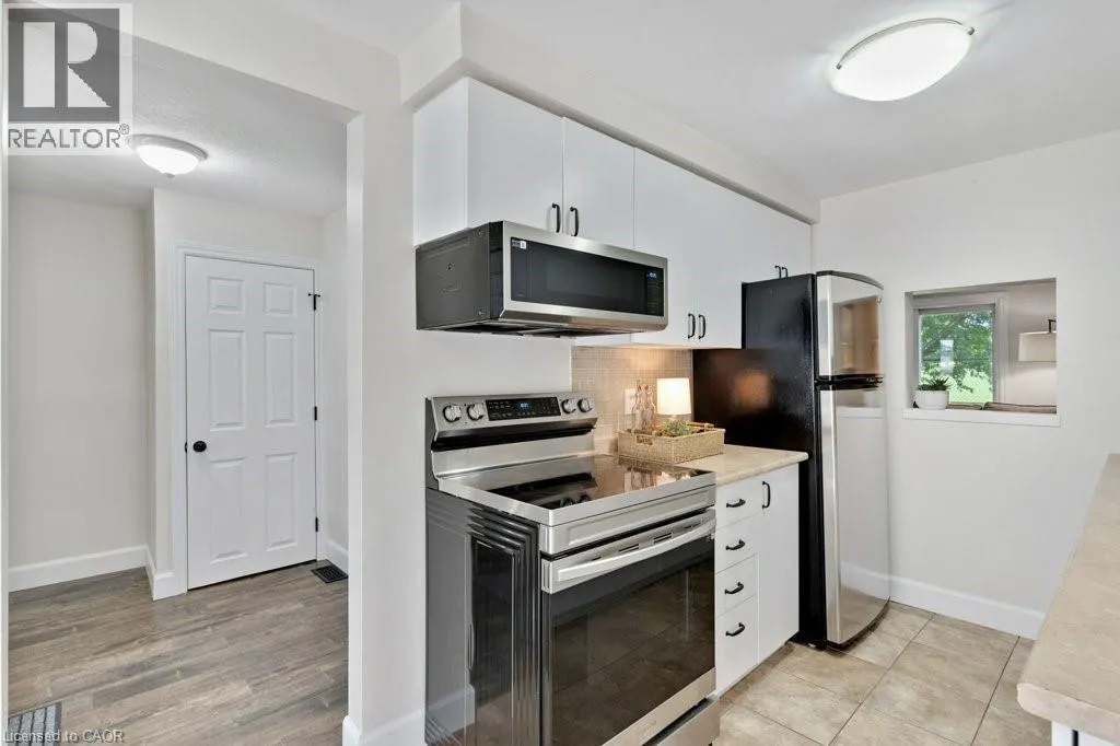 700 ERINBROOK Drive Unit# 22 #22